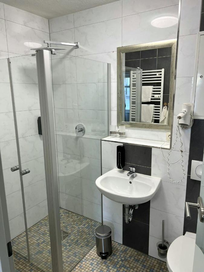 Hotel Villa Am Paradies Jena Buitenkant foto